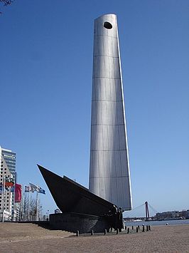 266px-Rotterdam_kunstwerk_de_boeg